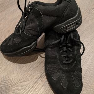 Dance sneakers - split sole